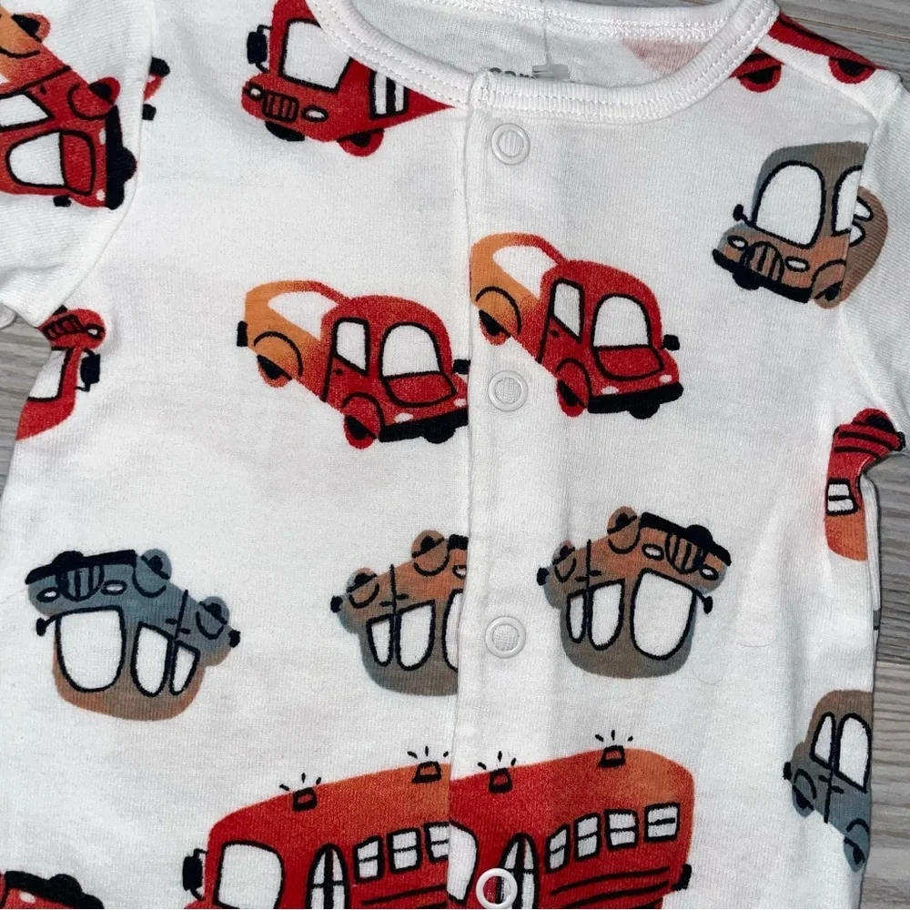 Carter’s Baby Boys Sleeper 3 Months White Vehicle Print Footie Pajamas